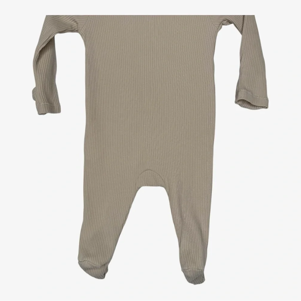 Old Navy Unisex Sleep & Play 2-Way-Zip Footed One-Piece Ribbed Tan